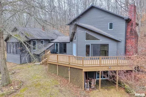 1300 Shoal Creek Rd, Murphysboro, IL 62966