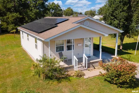902 N Taft St, Marion, IL 62959