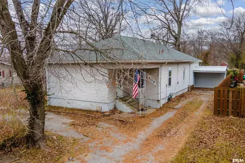 308 N Washington Blvd, West Frankfort, IL 62896