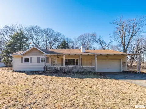 155 Fandel Dr, East Peoria, IL 61611