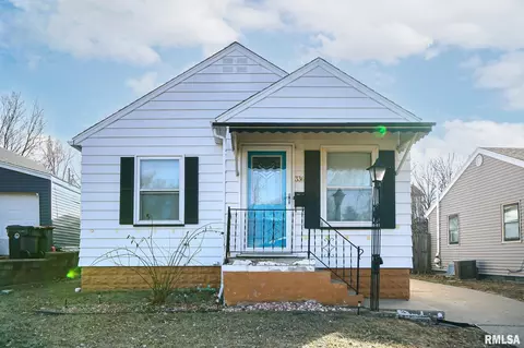 336 Saint Julian St, Pekin, IL 61554