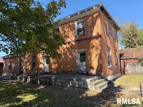 217 N Market St, Golconda, IL 62938