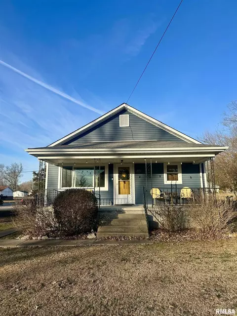 302 N Main St, Royalton, IL 62983