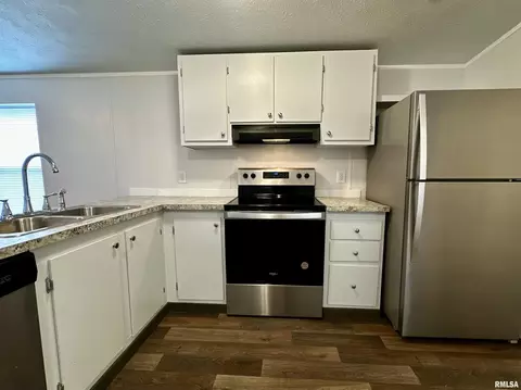 806 808 Boyd St, Eldorado, IL 62930 photo 6