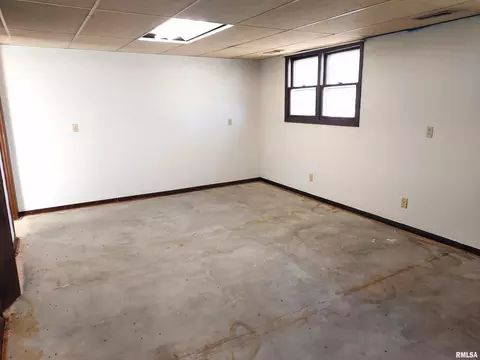 Other - 1112 Stacy Ln, Macomb, IL 61455 photo 2 of 2