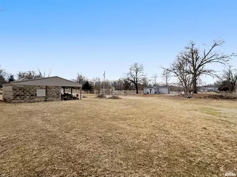 Exterior - 1005 W Stotlar St, Herrin, IL 62948 photo 5 of 5