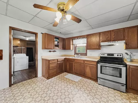 Other - 1005 W Stotlar St, Herrin, IL 62948 photo 1 of 6