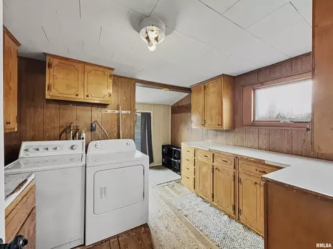 Other - 1005 W Stotlar St, Herrin, IL 62948 photo 2 of 6