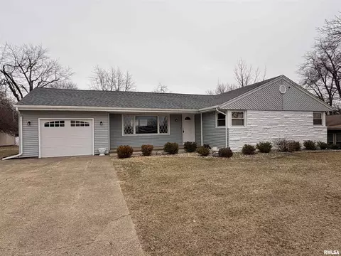 5110 N Sheridan Rd, Peoria, IL 61614