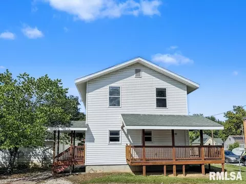 319321 E College St, Carbondale, IL 62901