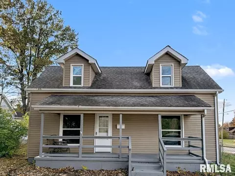 501 S 7th St, Herrin, IL 62948