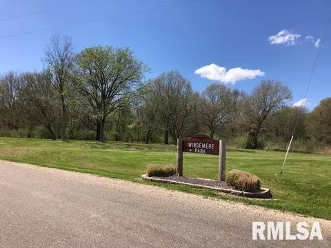 6190 Oak Run Dr, Dahinda, IL 61428