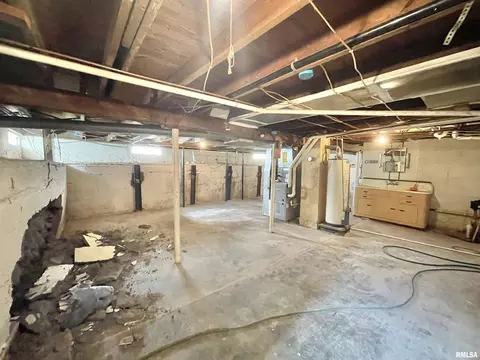 602 E Main St, Christopher, IL 62822 photo 22