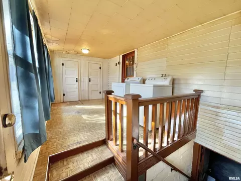 602 E Main St, Christopher, IL 62822 photo 18