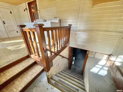 602 E Main St, Christopher, IL 62822 photo 20