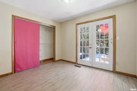 Bedroom - 112 Grandview Cir # A, Eureka, IL 61530 photo 3 of 4