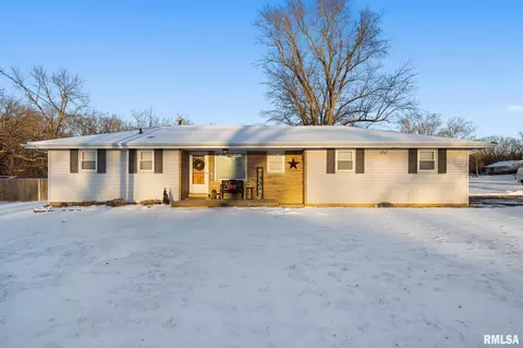 1809 Springfield Rd, East Peoria, IL 61611