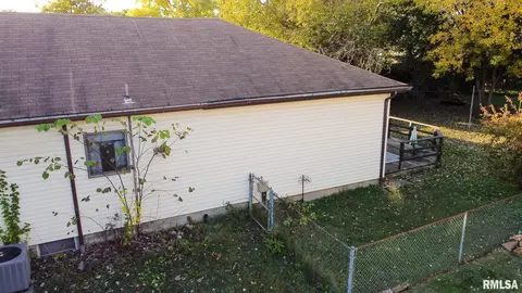 Other - 806 E Boulevard St, Marion, IL 62959 photo 3 of 19