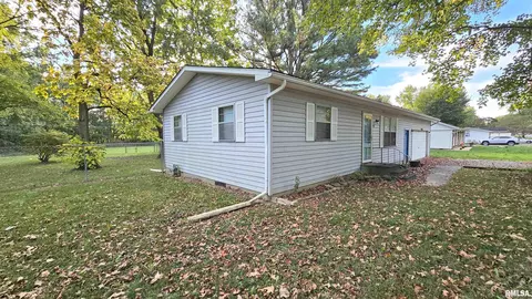 708 N 20th St, Herrin, IL 62948 photo 2