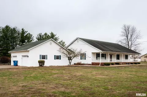 16245 N Mccauley Ln, Mount Vernon, IL 62864