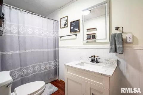 302 E Benedict St, Valier, IL 62891 photo 13