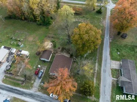 302 E Benedict St, Valier, IL 62891 photo 31