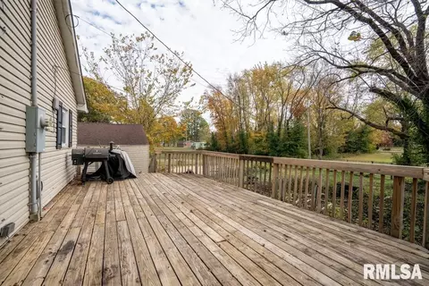 302 E Benedict St, Valier, IL 62891 photo 18