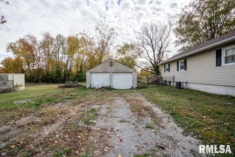 302 E Benedict St, Valier, IL 62891 photo 27