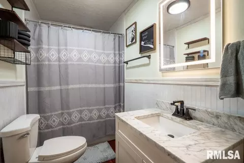 302 E Benedict St, Valier, IL 62891 photo 14