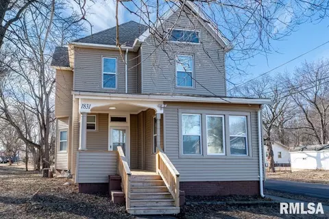 1831 N Linn St, Peoria, IL 61604