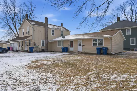 105-109 NE 5th Ave, Aledo, IL 61231