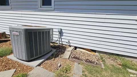Other - 1216 S 17th St, Herrin, IL 62948 photo 11 of 12
