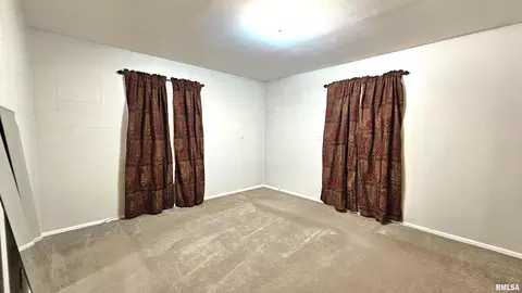 Bedroom - 1216 S 17th St, Herrin, IL 62948 photo 2 of 4