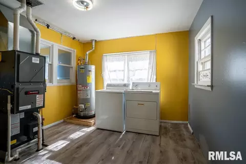 Other - 913 S 12th St, Herrin, IL 62948 photo 5 of 6