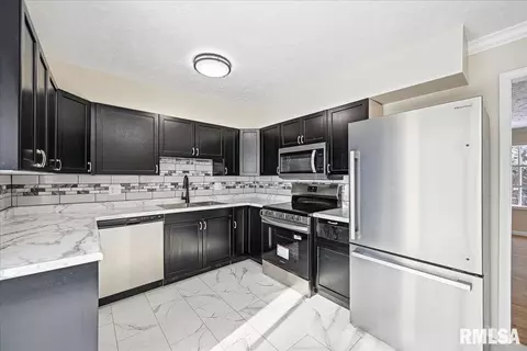 Kitchen - 1721 Johnson Dr, Normal, IL 61761 photo 1 of 2