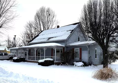 402 W Chestnut St, West Frankfort, IL 62896