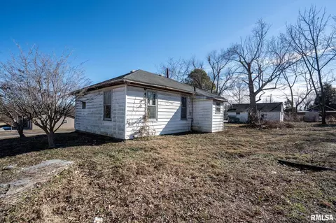 1500 W Adams St, Herrin, IL 62948 photo 9