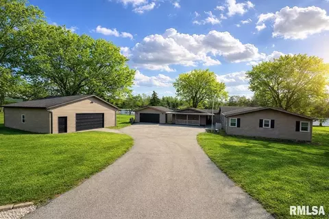 16103 E Blackfoot Dr, Cuba, IL 61427