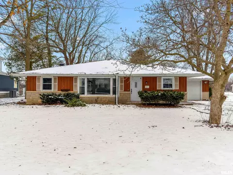 401 N Galena Ave, Brimfield, IL 61517