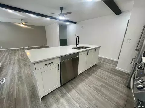 Kitchen - 3 Rye Ct, Macomb, IL 61455 photo 3 of 3