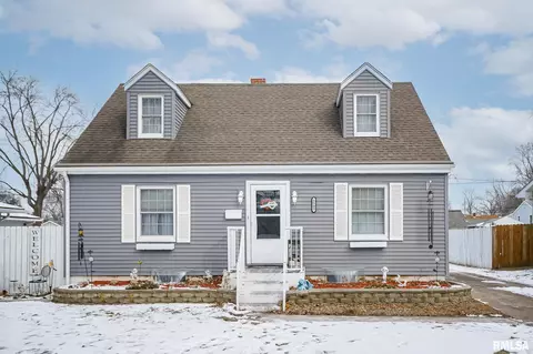 1503 State St, Pekin, IL 61554