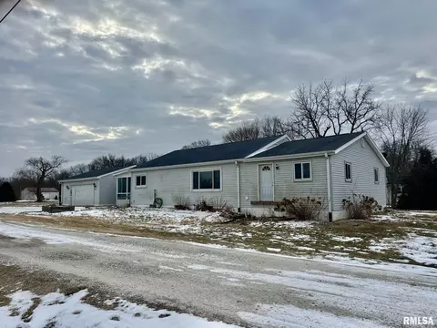 Exterior - 9514 S Mapleton Rd, Mapleton, IL 61547 photo 1 of 15