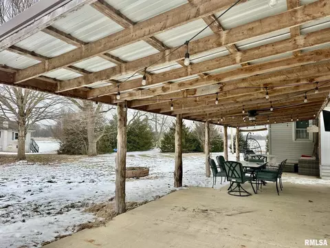 Exterior - 9514 S Mapleton Rd, Mapleton, IL 61547 photo 9 of 15