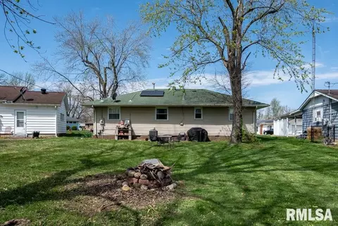 Exterior - 116 Circle Dr, Herrin, IL 62948 photo 4 of 5