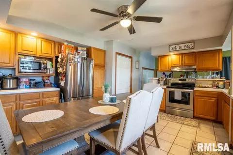 Other - 116 Circle Dr, Herrin, IL 62948 photo 6 of 9