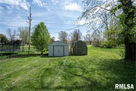 Exterior - 116 Circle Dr, Herrin, IL 62948 photo 2 of 5