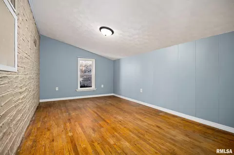Bedroom - 1908 Commonwealth Ave, Pekin, IL 61554 photo 1 of 8