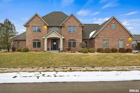 31 Sapphire Pt, Morton, IL 61550