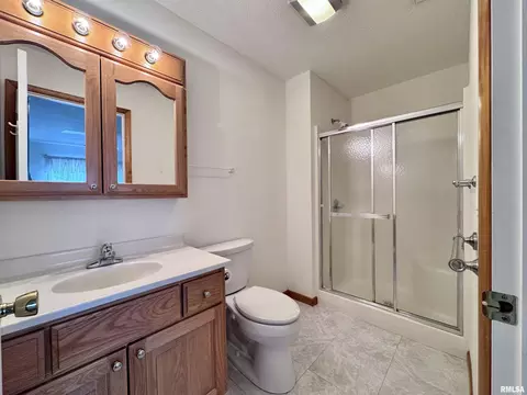 2005 S Madison St, Macomb, IL 61455 photo 19