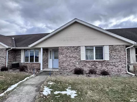 2005 S Madison St, Macomb, IL 61455